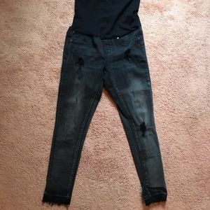 Black maternity jeans